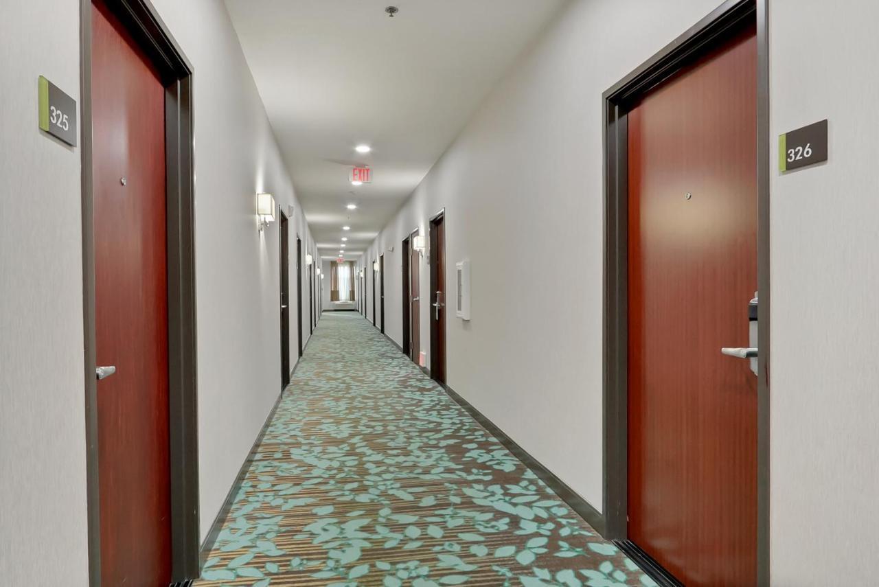 Best Western Liberty Inn Dupont Jblm Exterior photo